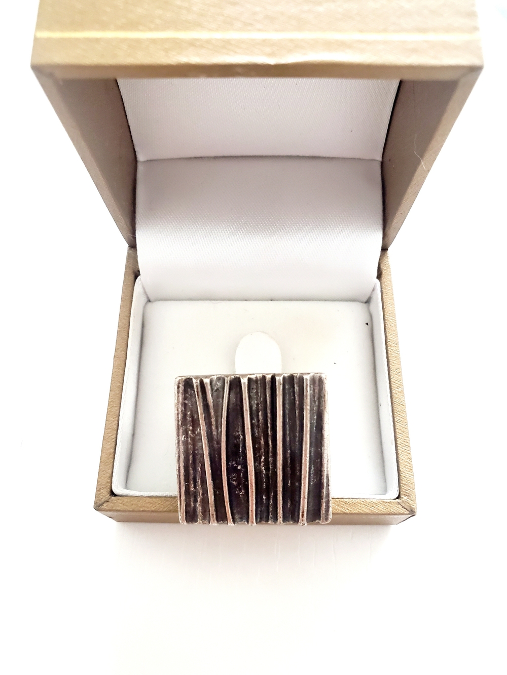 Textured Wide Silver-Tone Statement Ring - Modern Ribbed Design